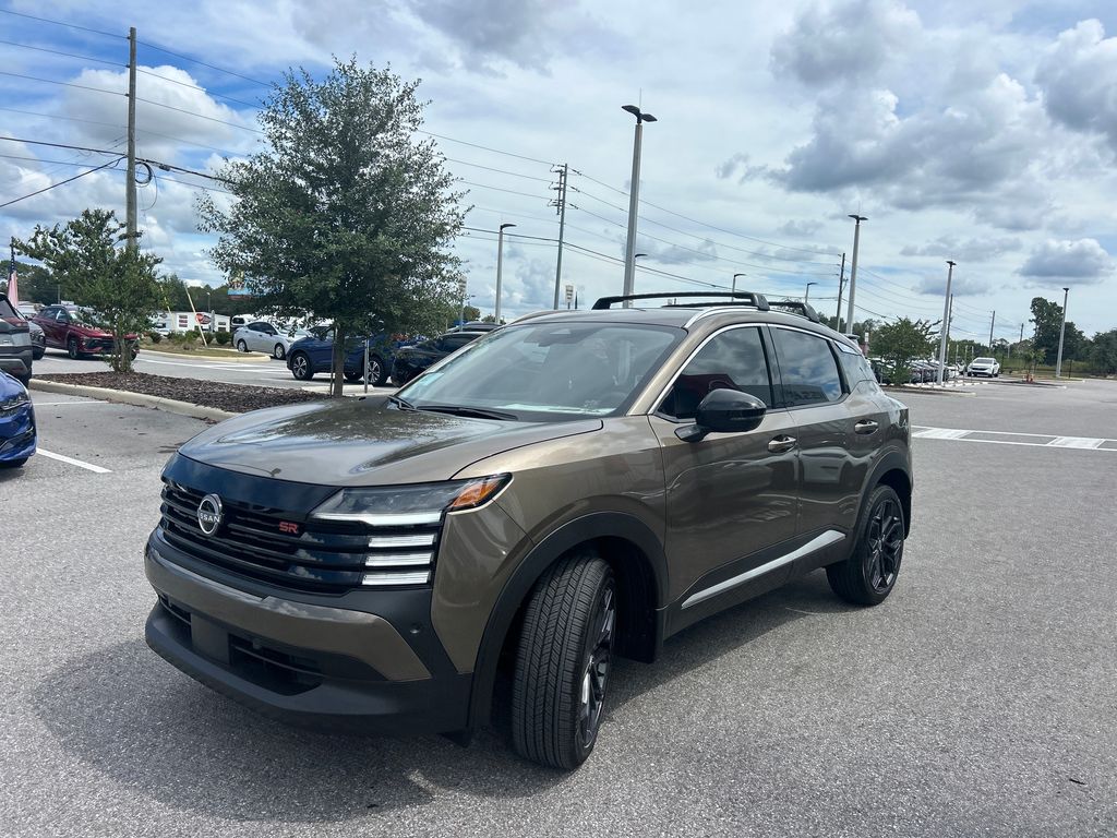 2026 Nissan Kicks SR photo 3