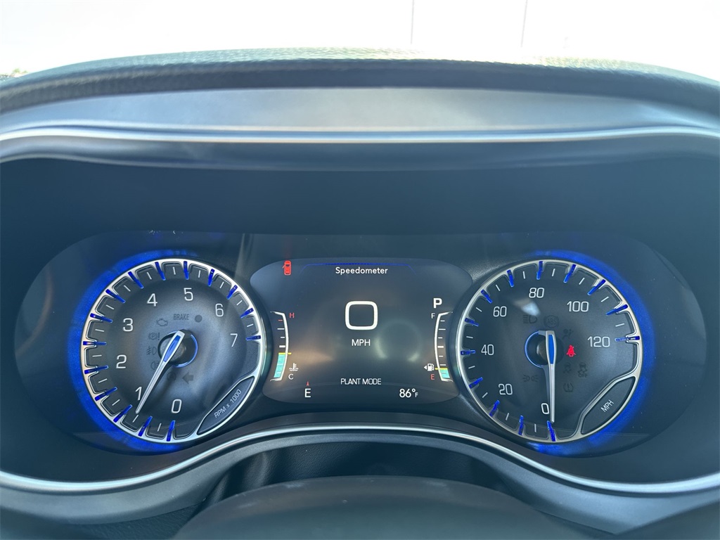 2026 Chrysler Pacifica Limited photo 21