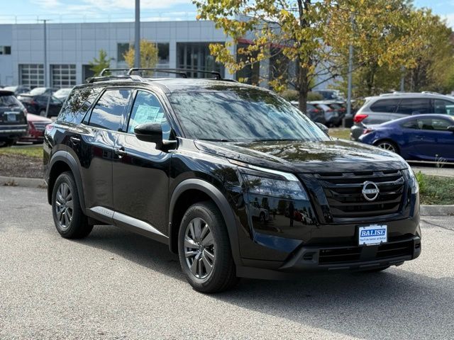 2025 Nissan Pathfinder SV photo 2
