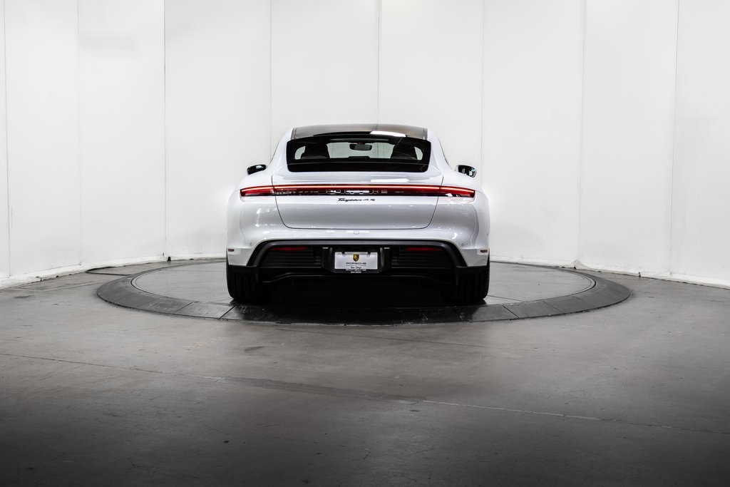 2025 Porsche Taycan 4S photo 6