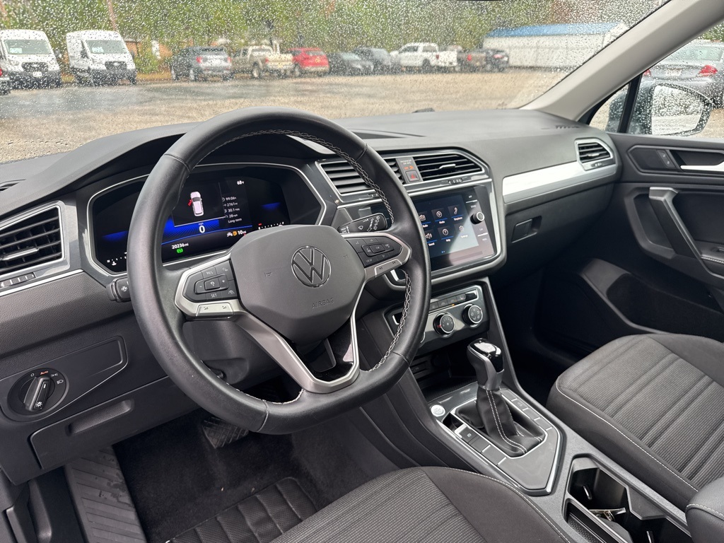 2024 Volkswagen Tiguan S photo 2