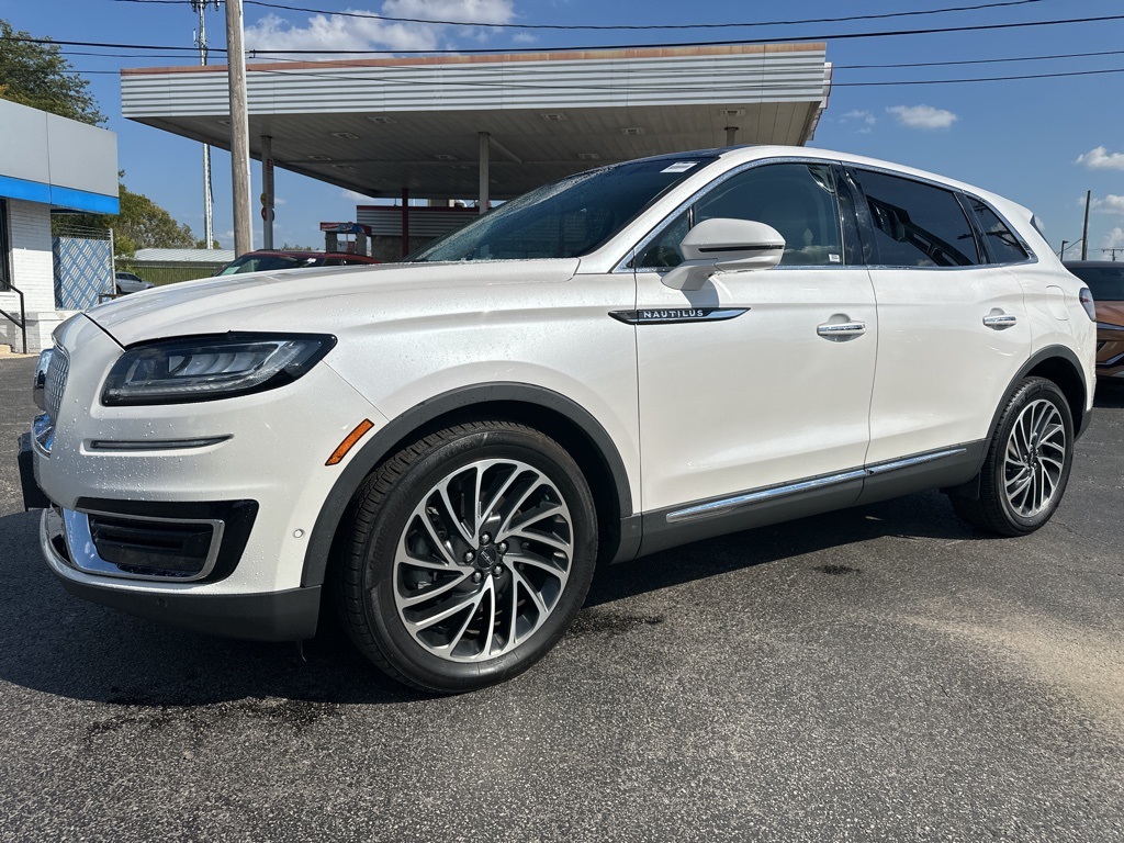 2019 Lincoln Nautilus Reserve photo 3