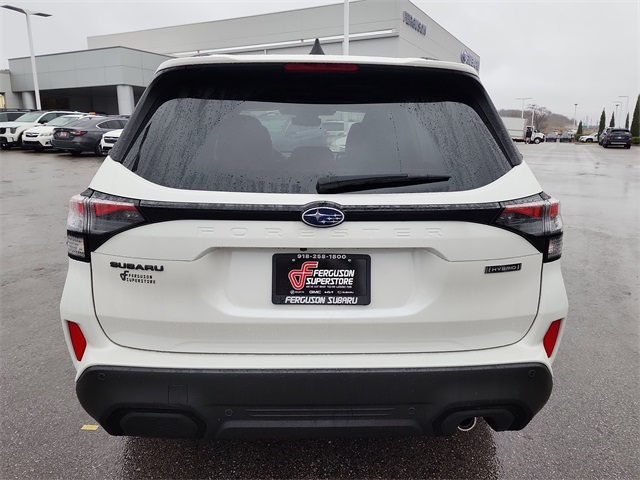 2025 Subaru Forester Touring photo 3
