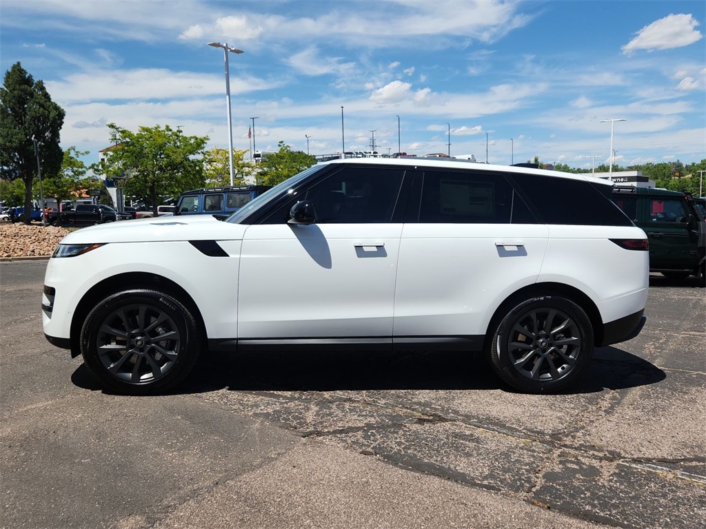 2025 Land Rover Range Rover Sport SE photo 2