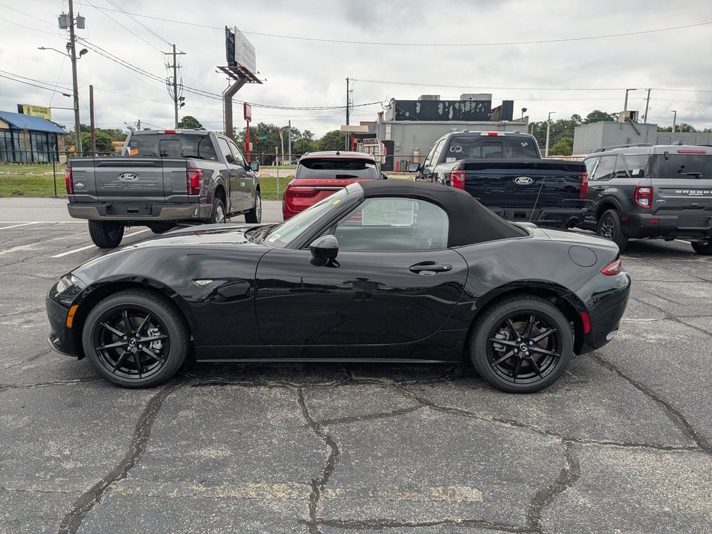 2025 Mazda MX-5 Miata Miata Sport photo 7