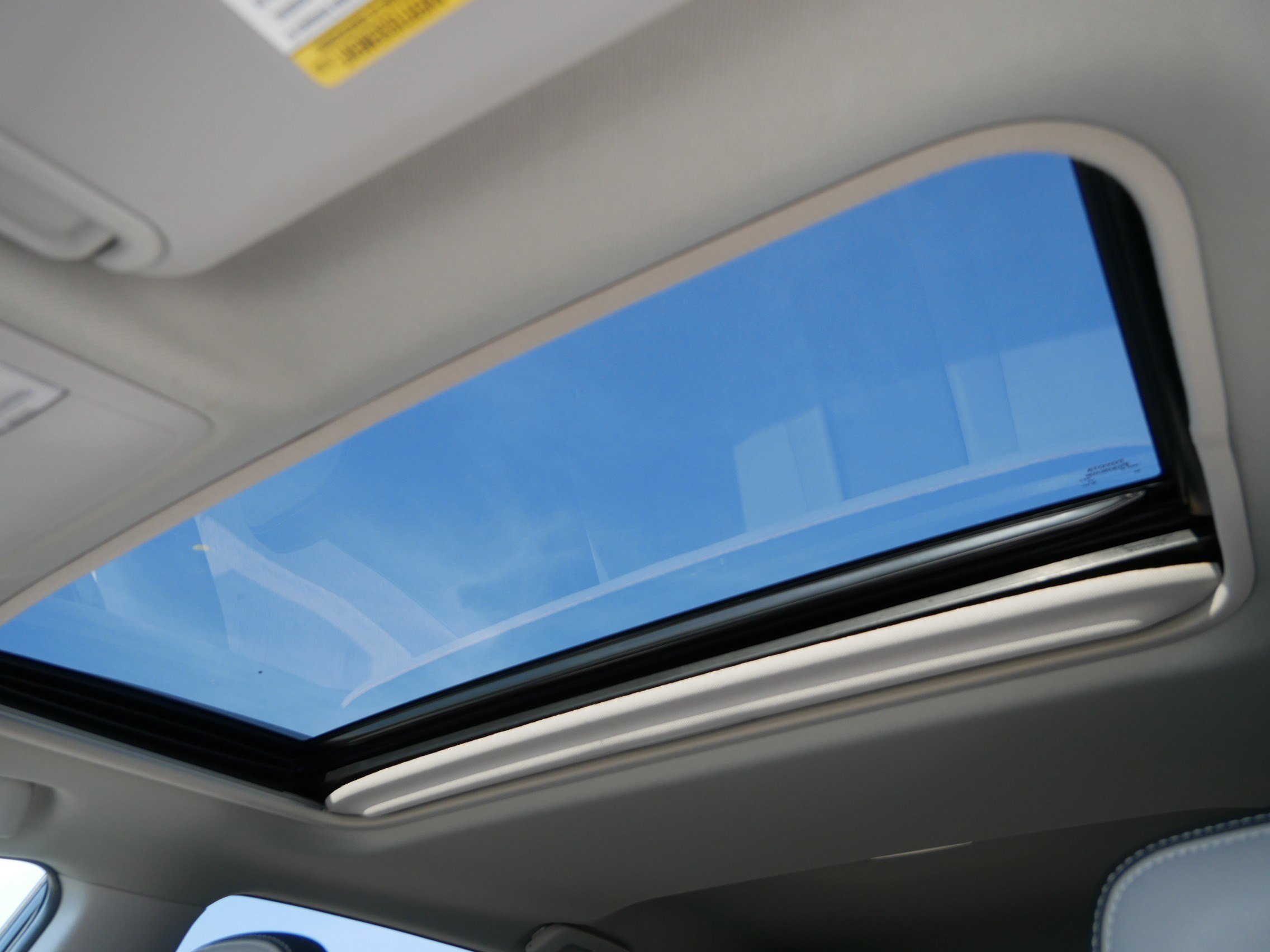 2018 Toyota RAV4 Limited photo 32