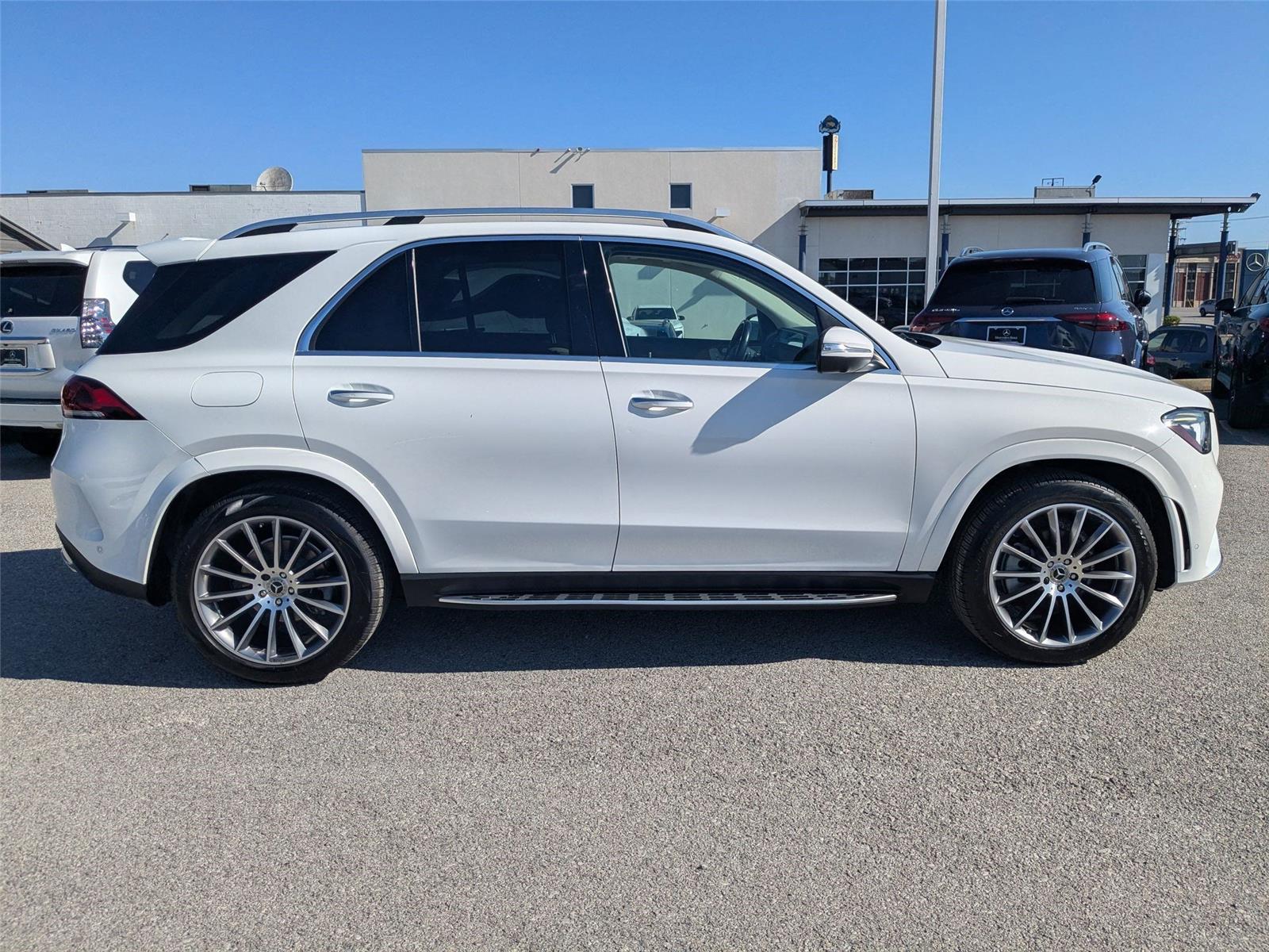 2022 Mercedes Benz GLE 350 4MATIC photo 4
