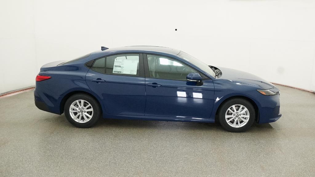 2025 Toyota Camry LE photo 25