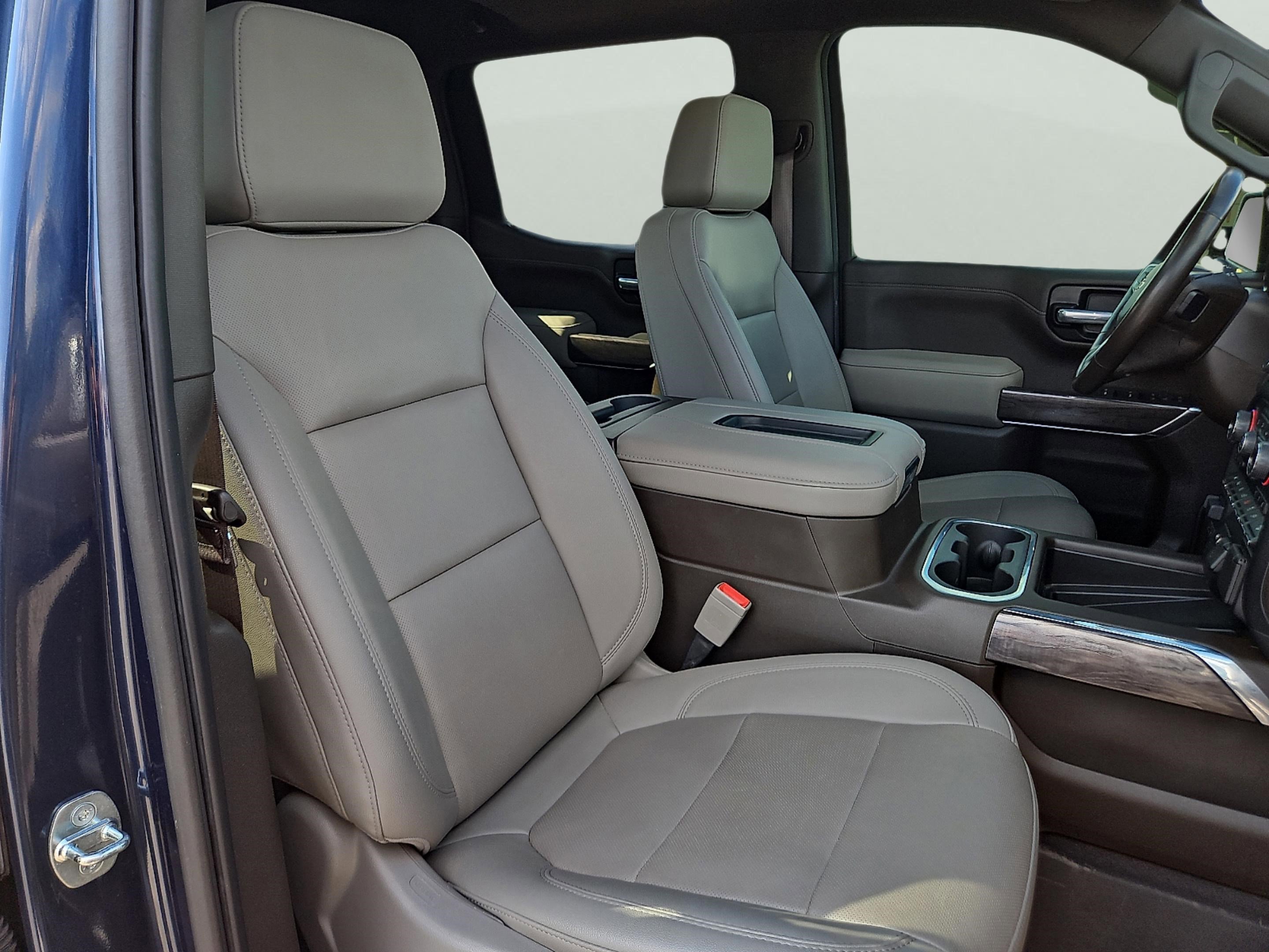 2021 Chevrolet Silverado LTZ photo 13