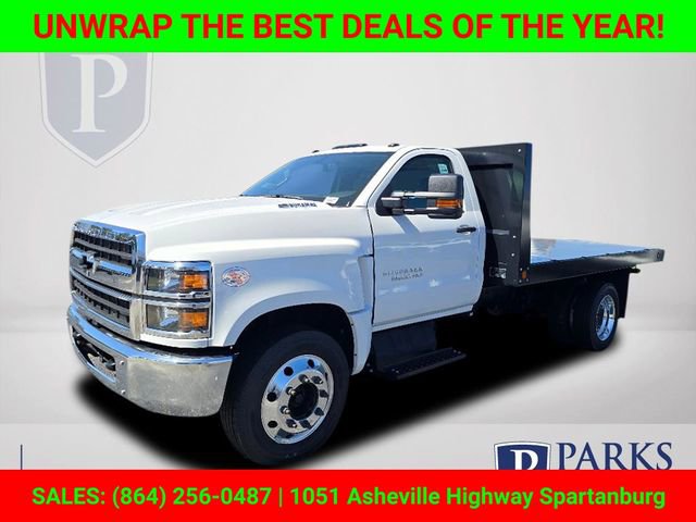 2024 Chevrolet Silverado 4500 Medium Duty Chassis Cab Work Truck's photo