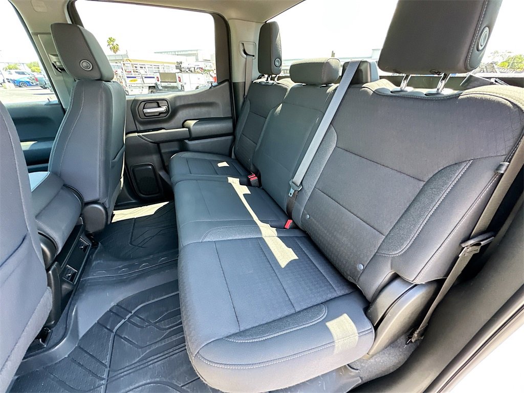 2023 Chevrolet Silverado 1500 Custom photo 29