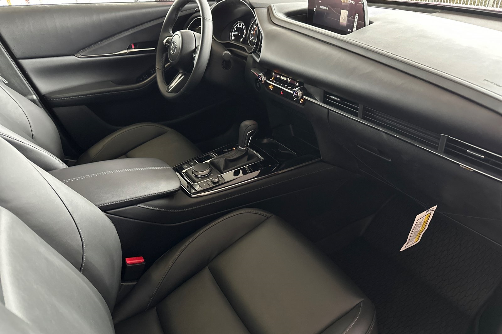 2025 Mazda CX-30 2.5 S Preferred photo 14