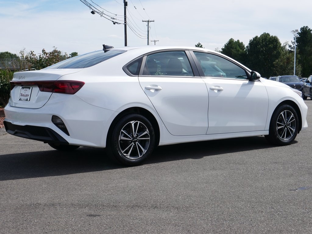 2024 Kia Forte LXS photo 7