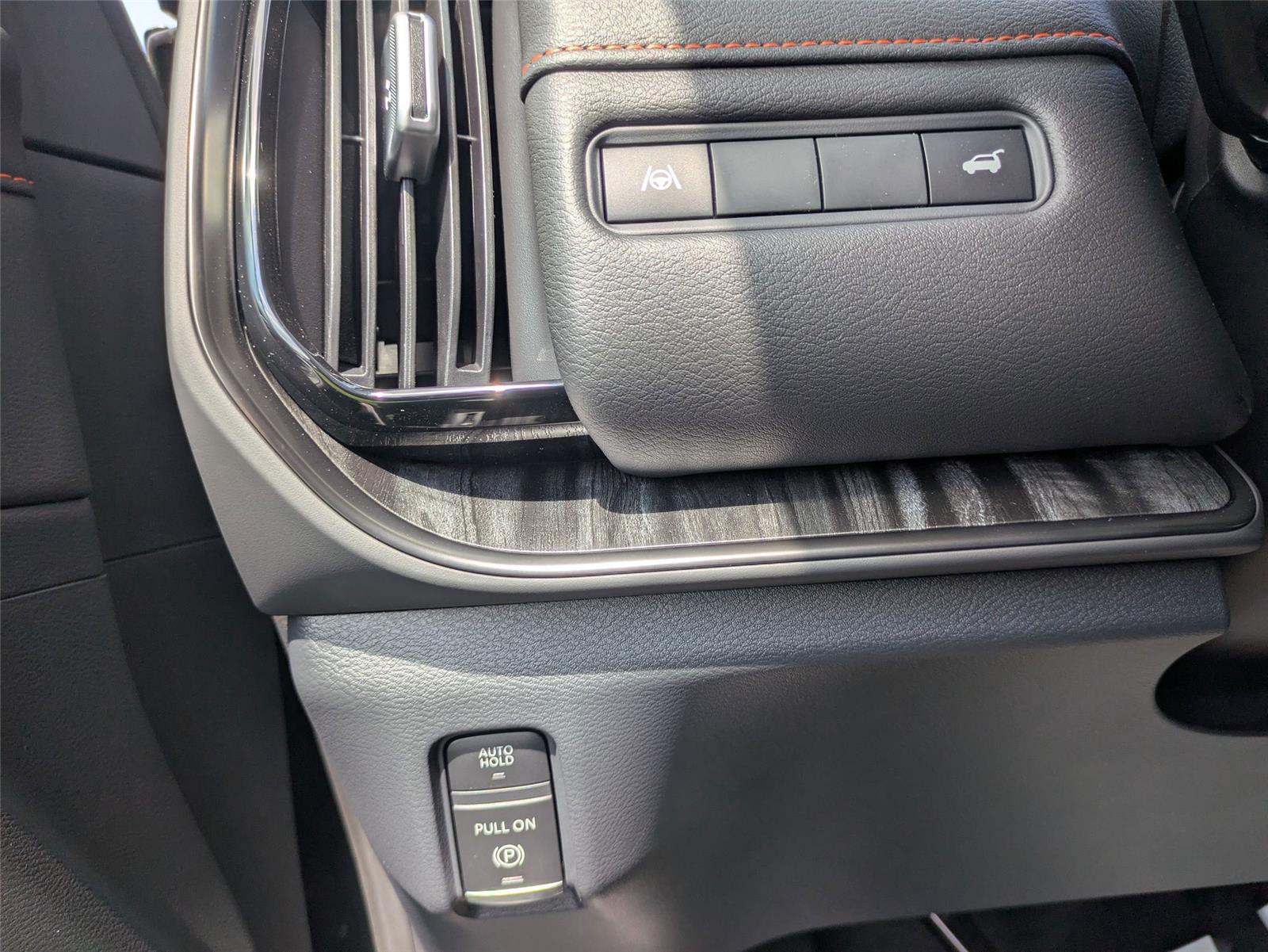 2025 Nissan Armada photo 12