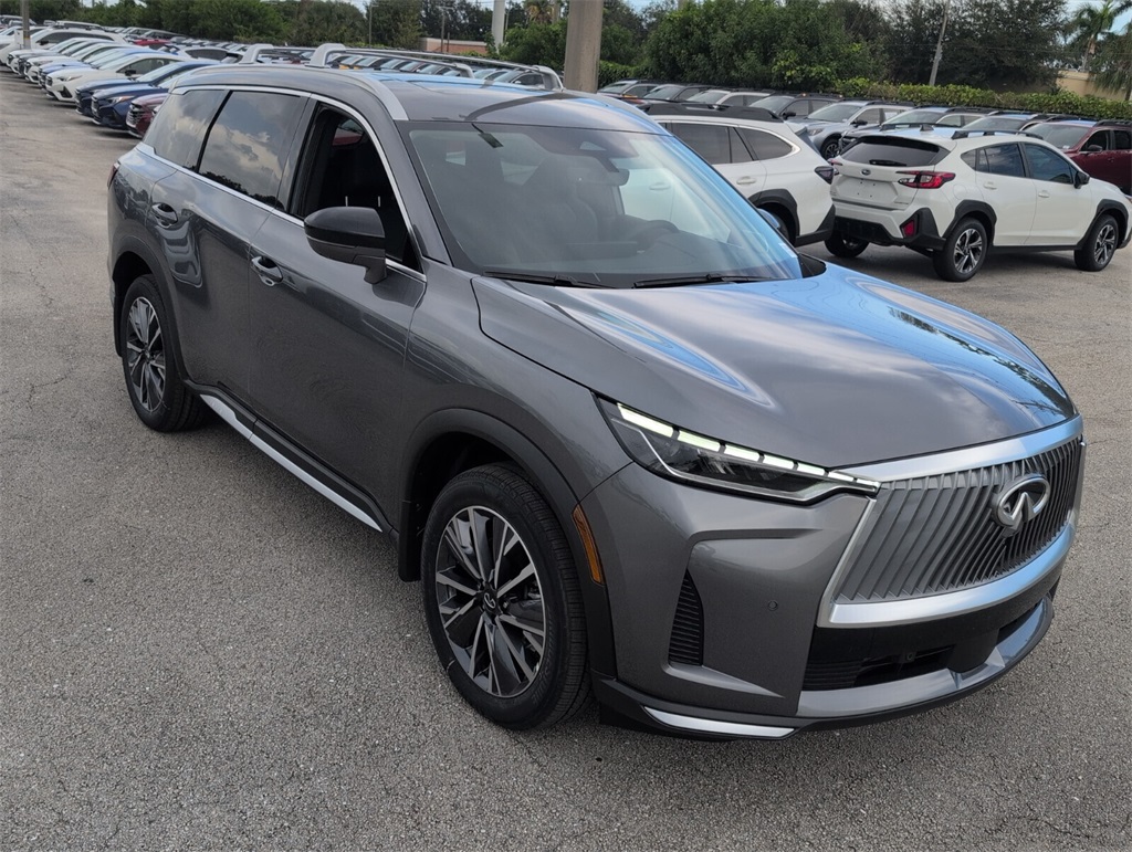 2026 Infiniti QX60 Luxe photo 2