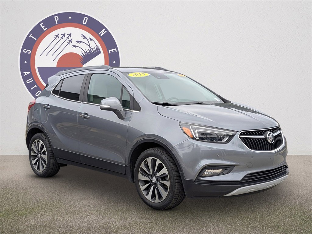 2019 Buick Encore Essence's photo