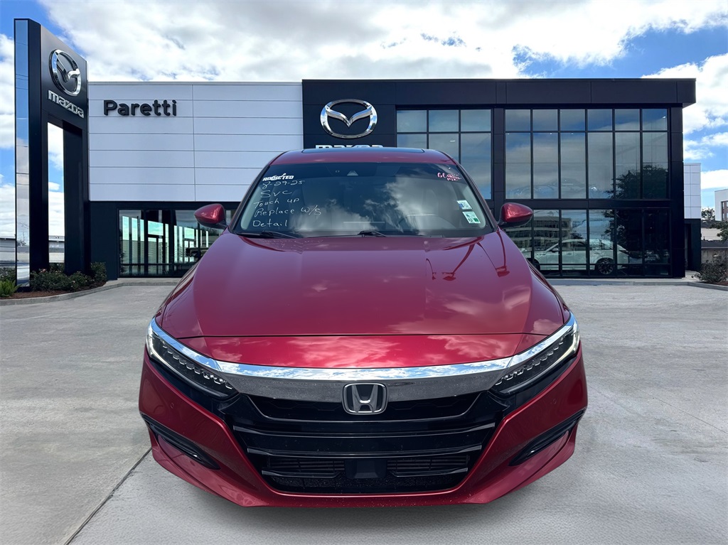 2018 Honda Accord Touring photo 3