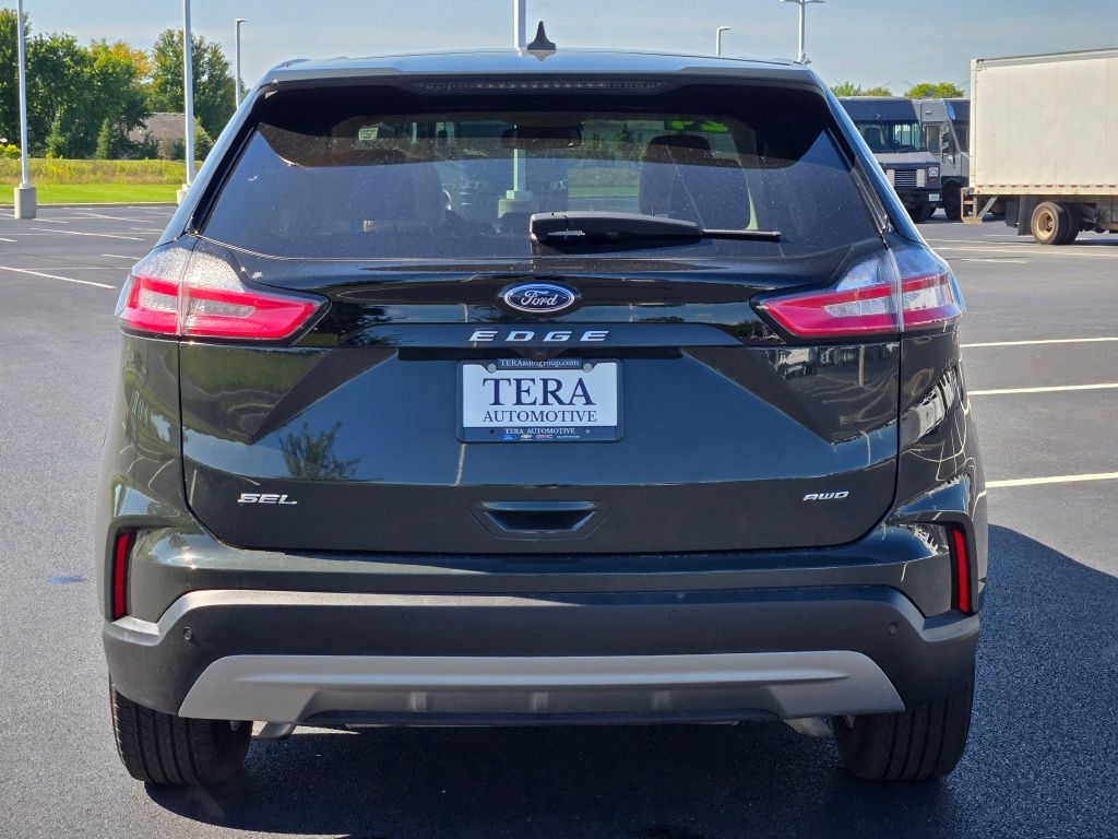 2024 Ford Edge SEL photo 9