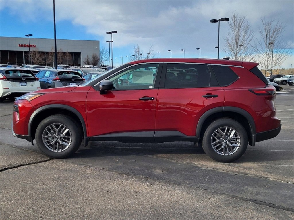 2025 Nissan Rogue S photo 2