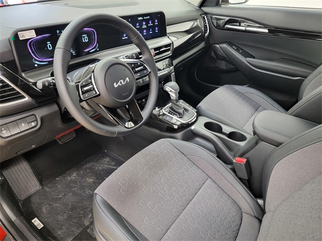 2026 Kia Seltos S photo 2