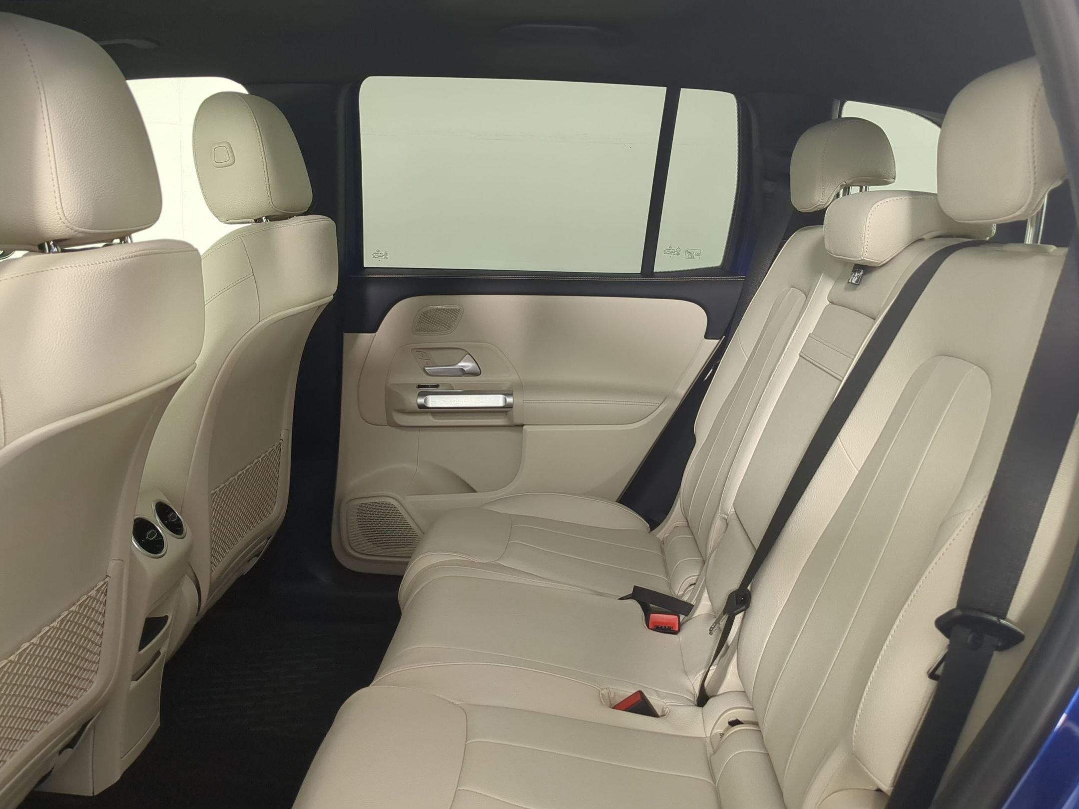 2026 Mercedes Benz GLB 250 4MATIC photo 11