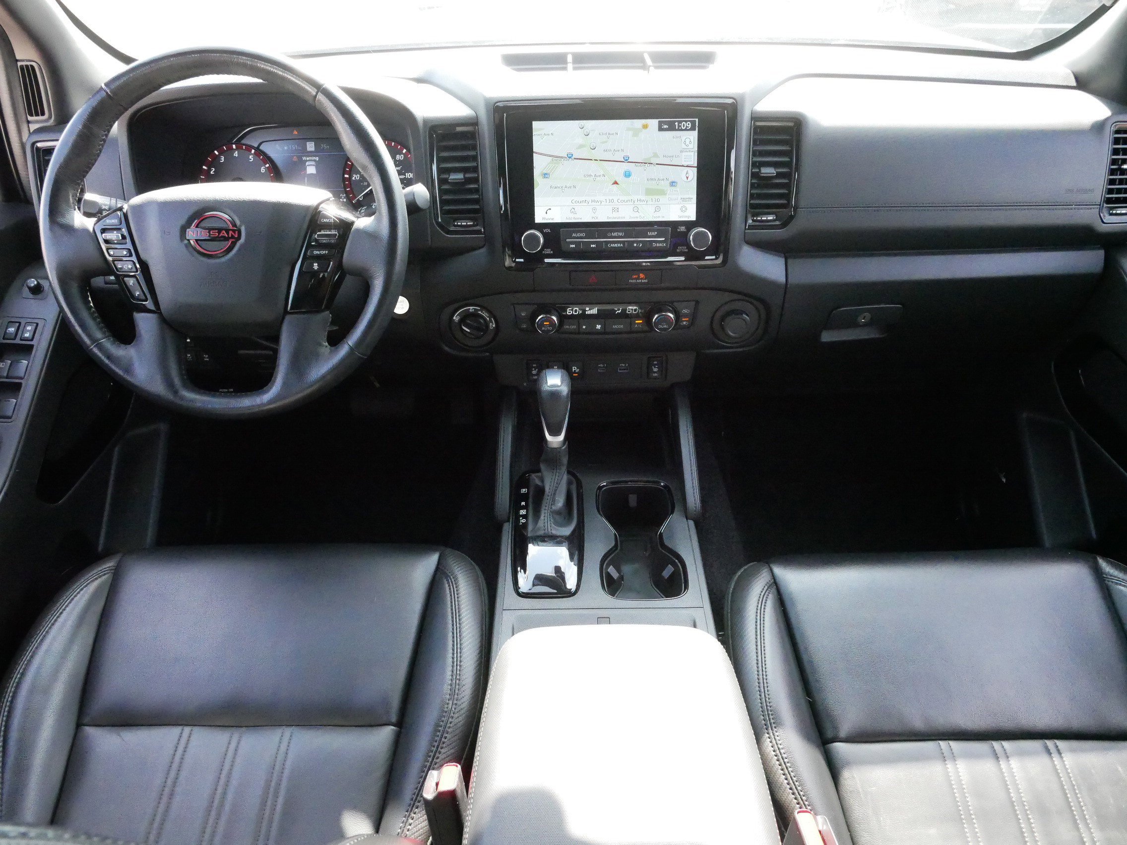 2022 Nissan Frontier PRO-4X photo 10