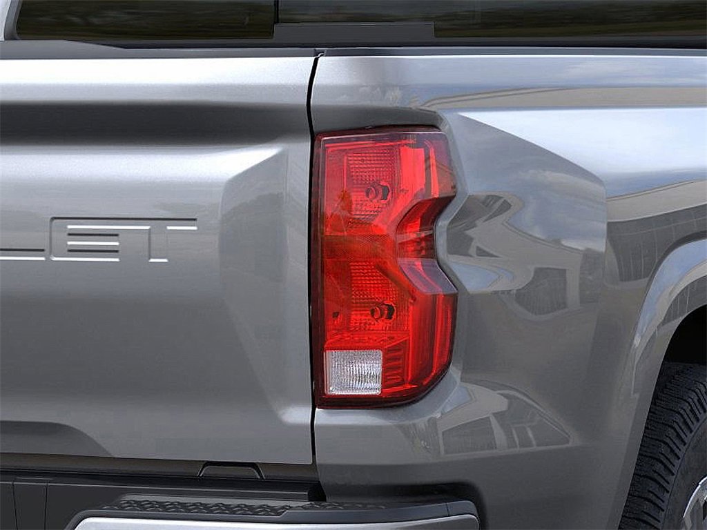 2026 Chevrolet Colorado LT photo 11