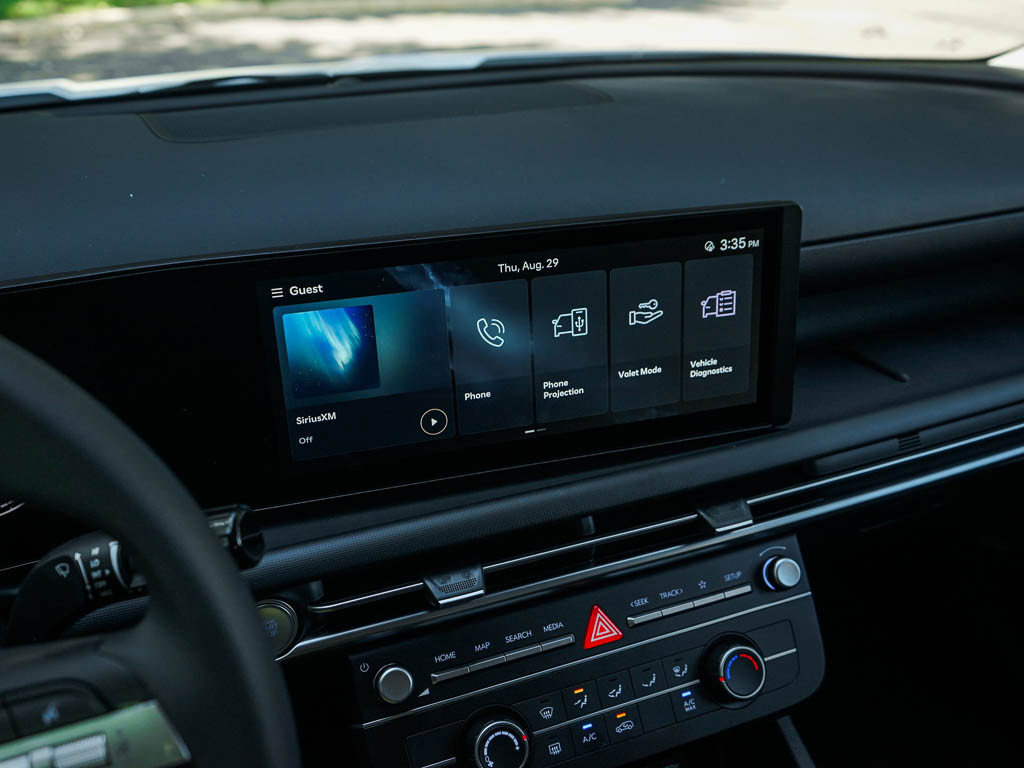 2025 Hyundai Tucson SE photo 18