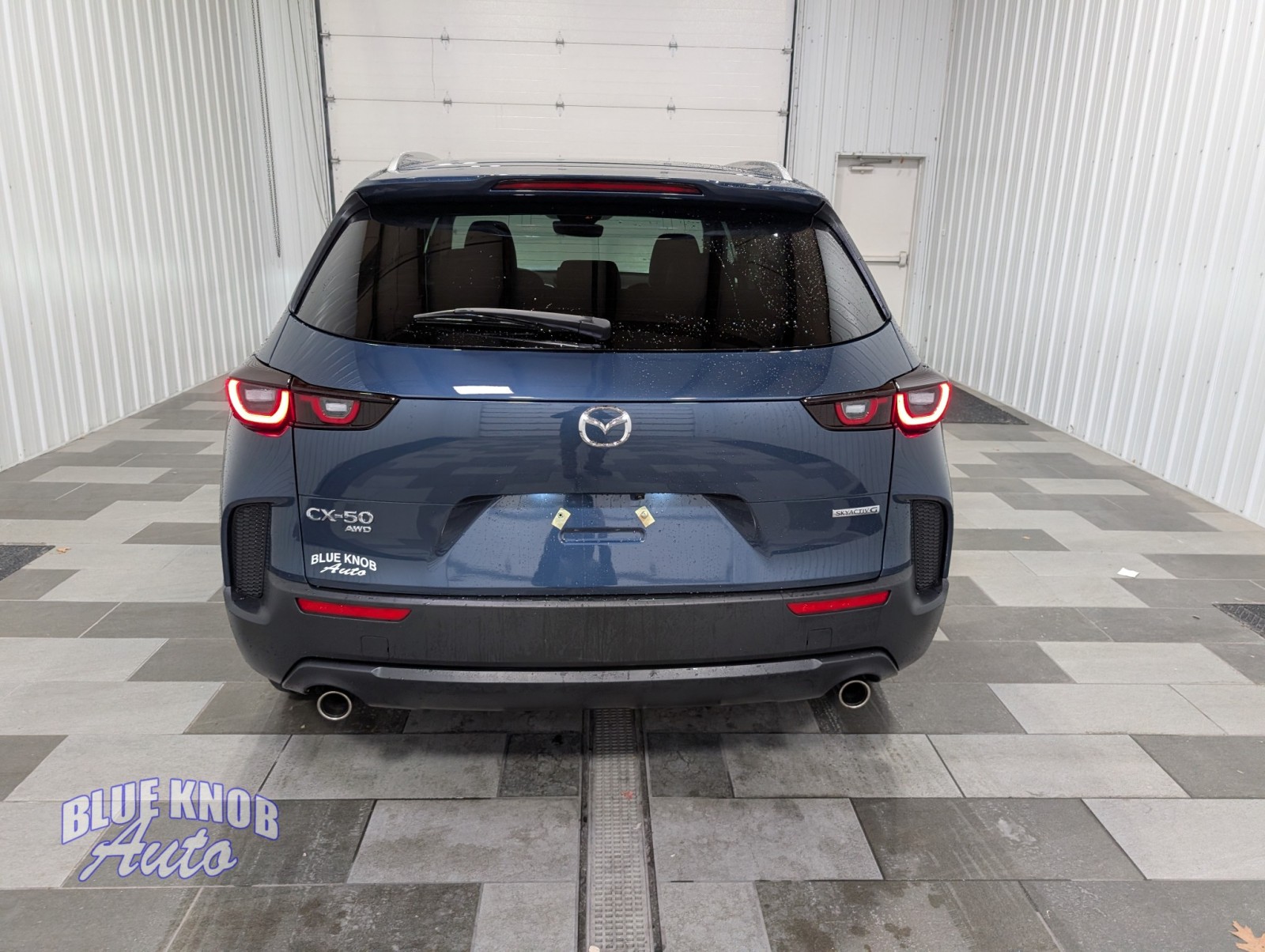 2025 Mazda CX-50 2.5 S Preferred photo 2