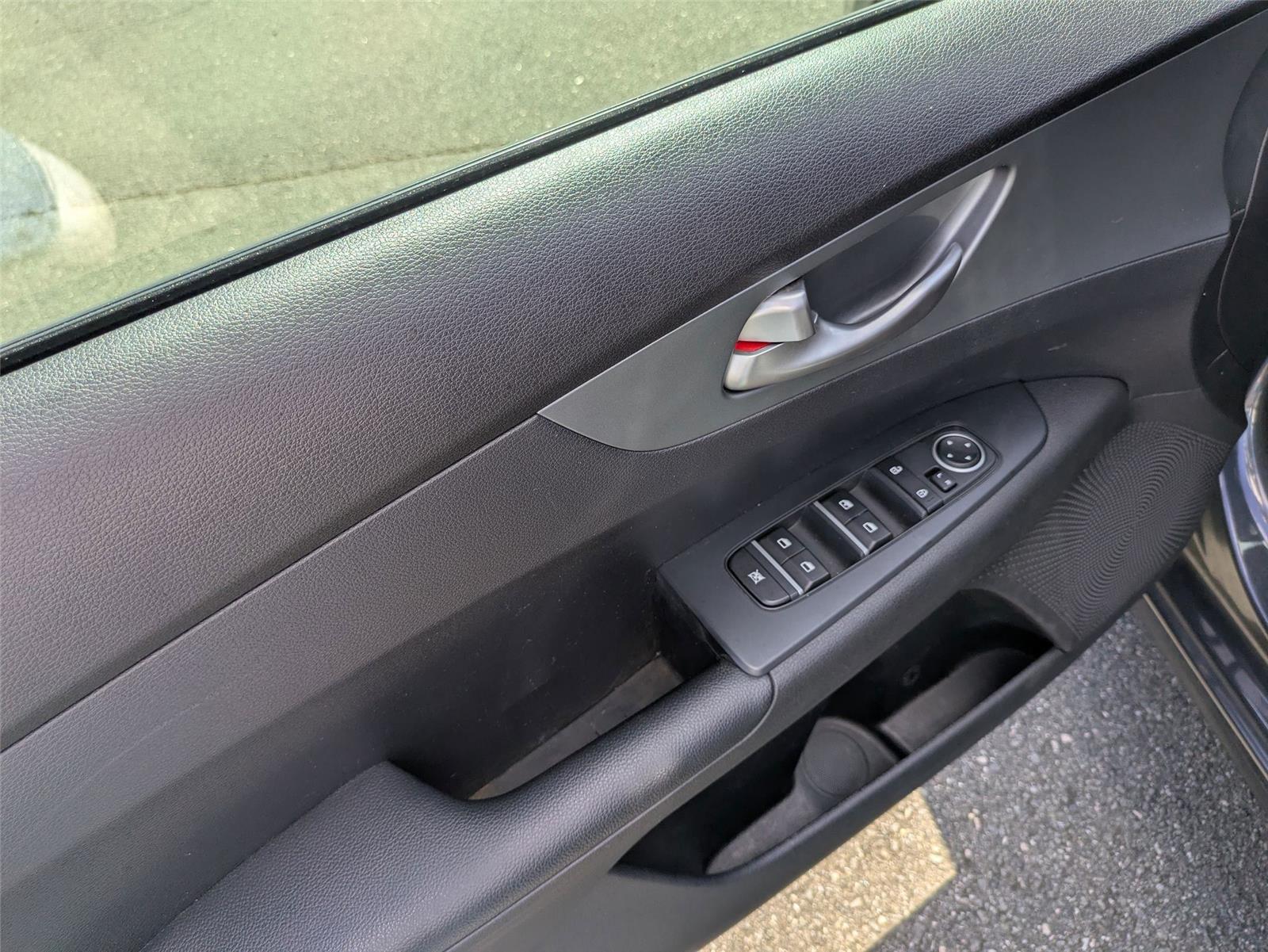 2021 Kia Forte FE photo 11