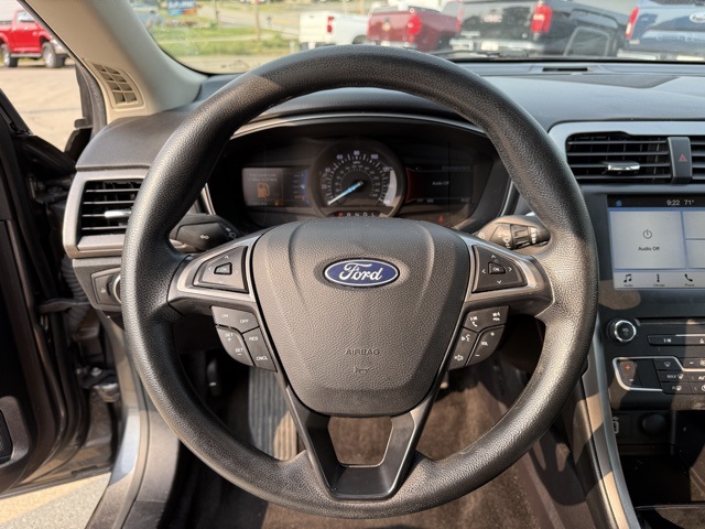 2018 Ford Fusion SE photo 13