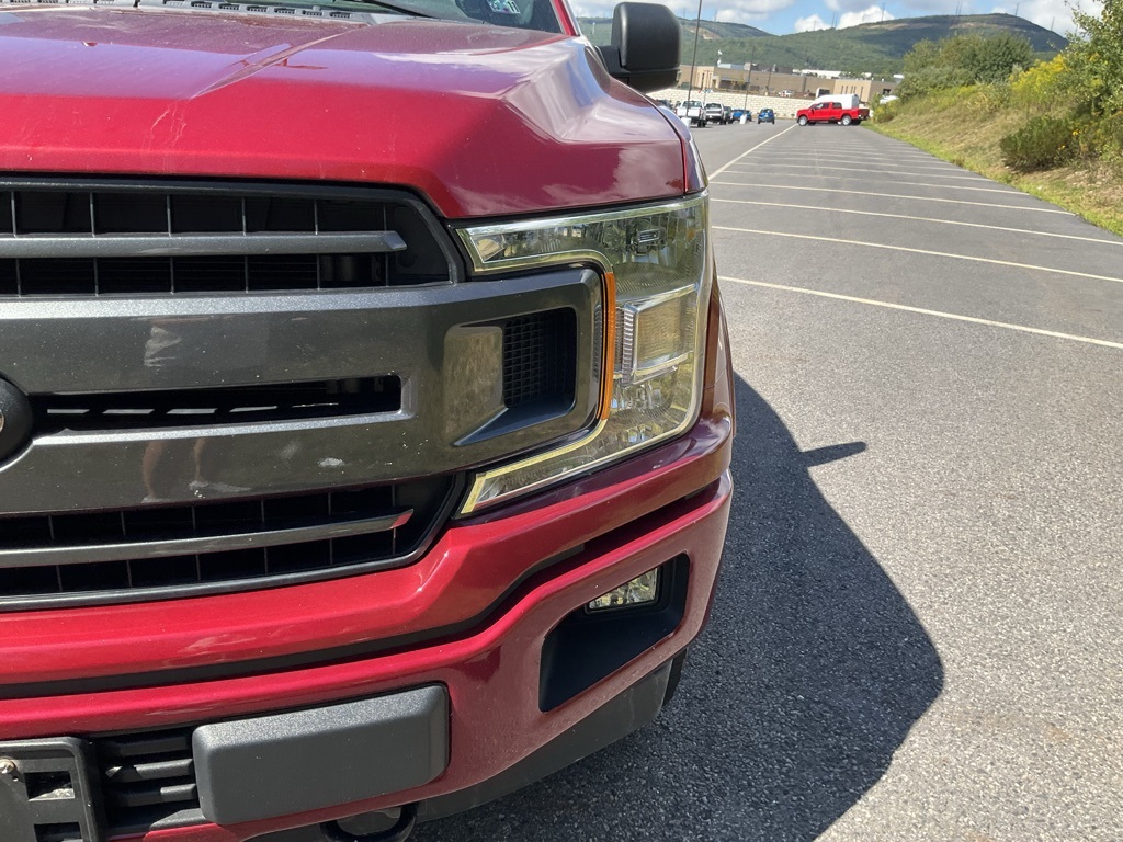 2019 Ford F-150 XLT photo 2
