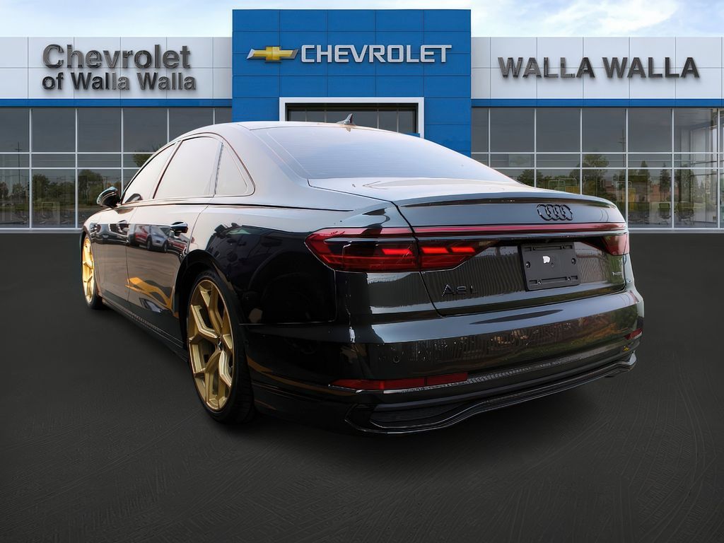 2022 Audi A8 L 55 photo 4