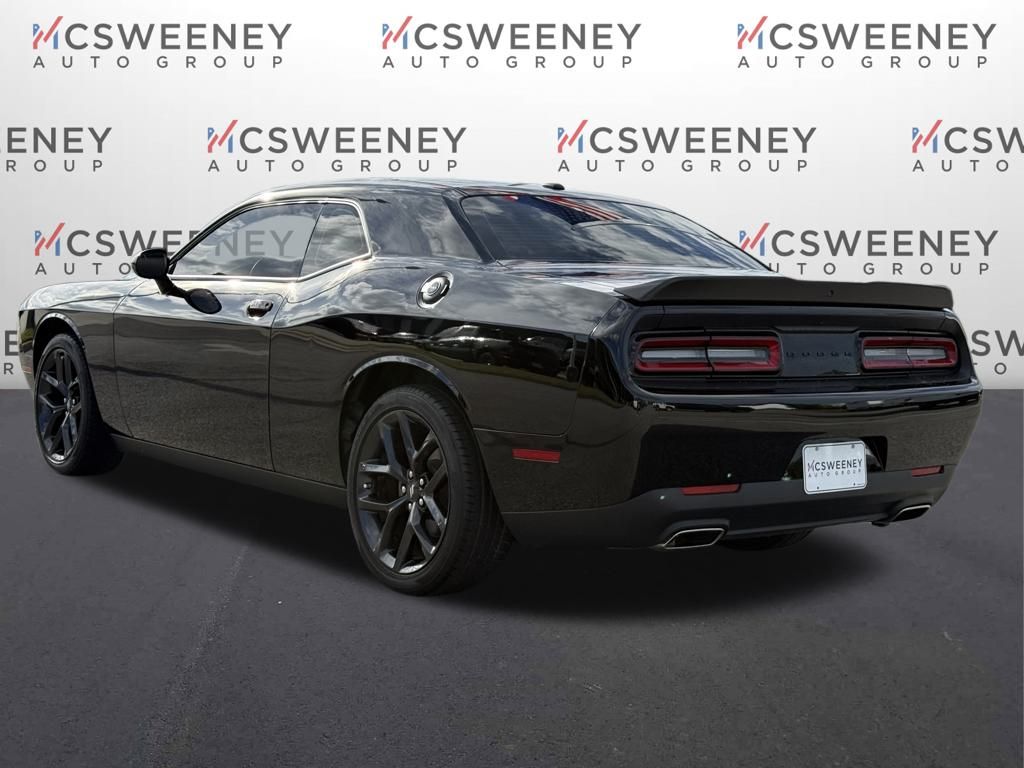 2023 Dodge Challenger SXT photo 3