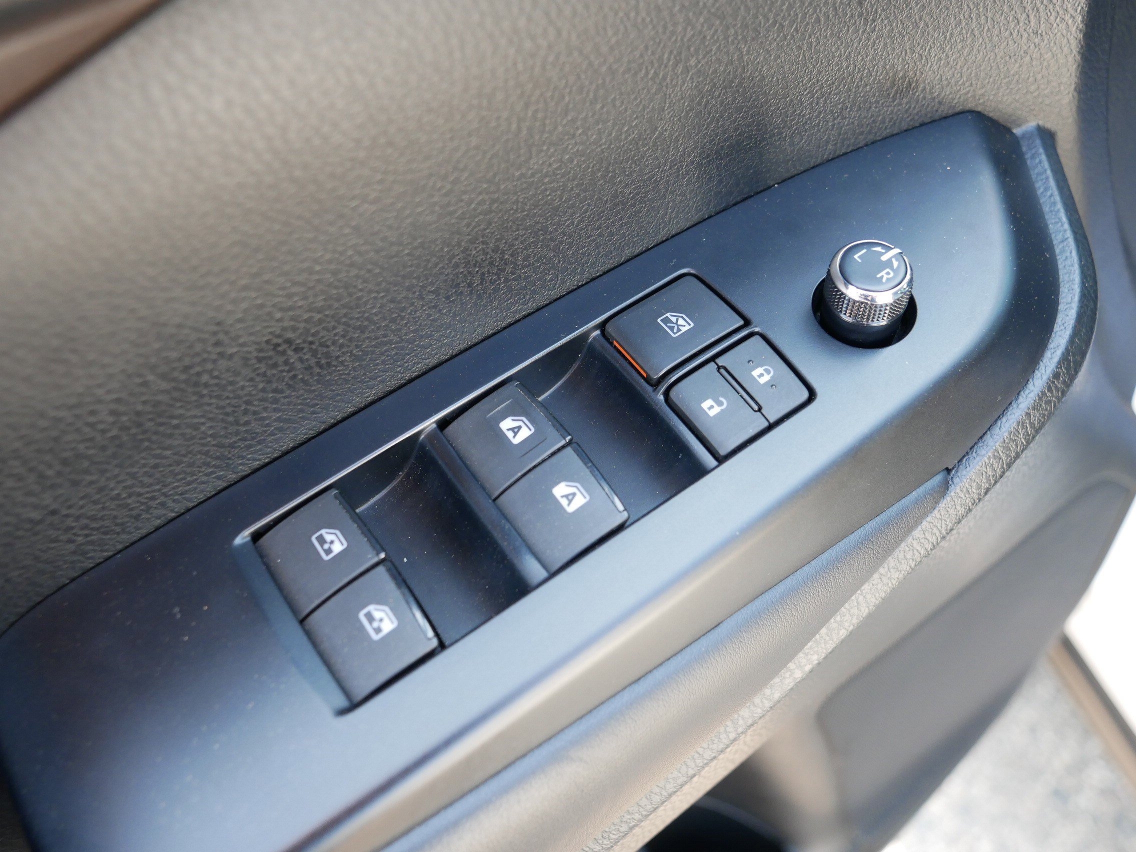 2019 Toyota Highlander Hybrid XLE photo 16