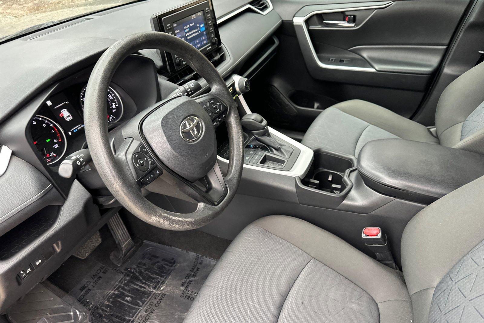 2022 Toyota RAV4 XLE photo 4