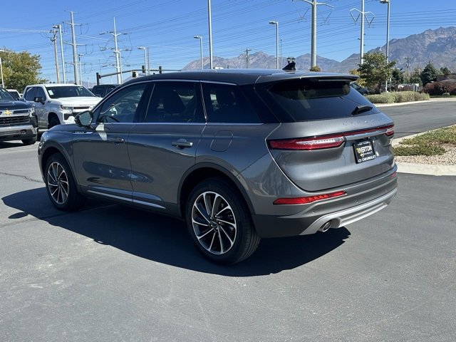 2023 Lincoln Corsair Standard photo 3