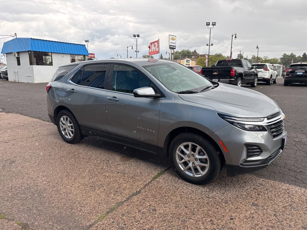 2024 Chevrolet Equinox LT photo 5