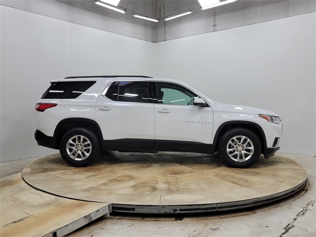 2020 Chevrolet Traverse photo 3