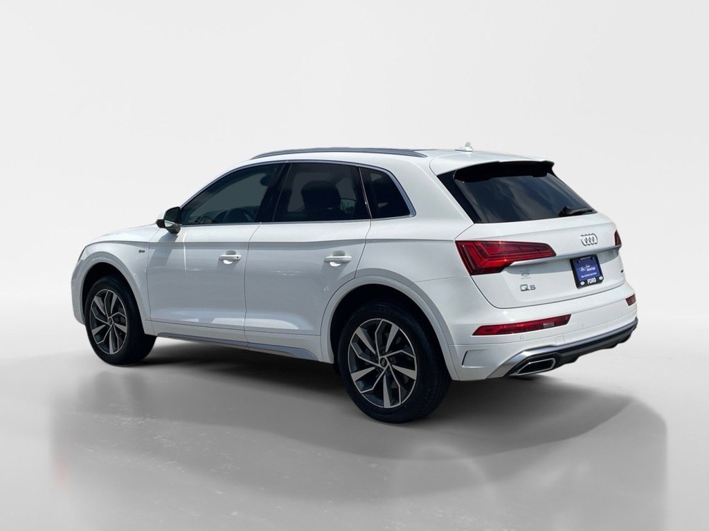 2023 Audi Q5 45 S line Premium photo 2