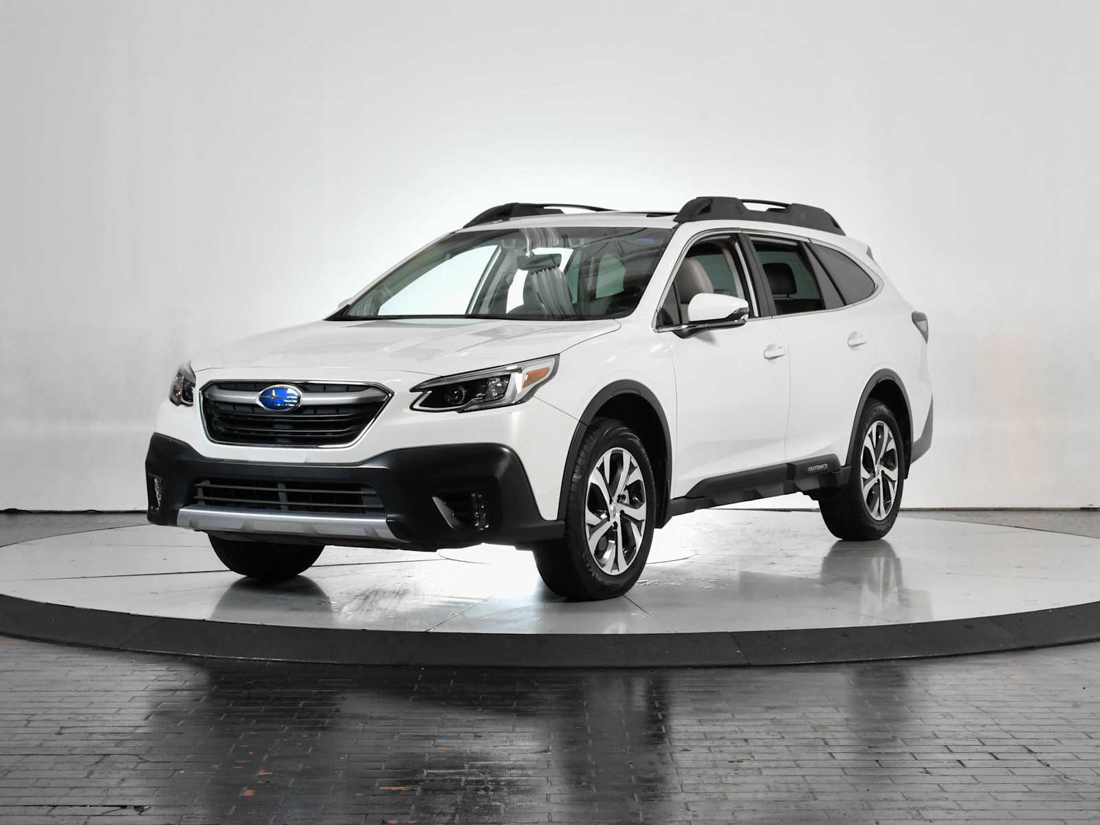 2020 Subaru Outback Limited's photo