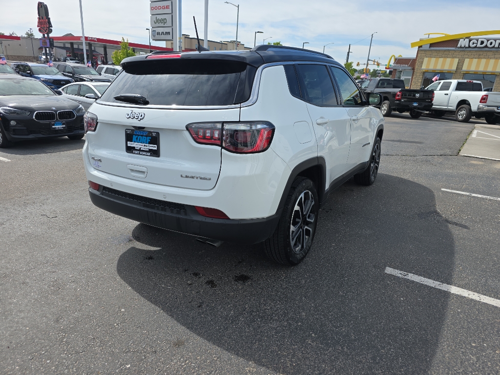 2022 Jeep Compass Limited photo 2