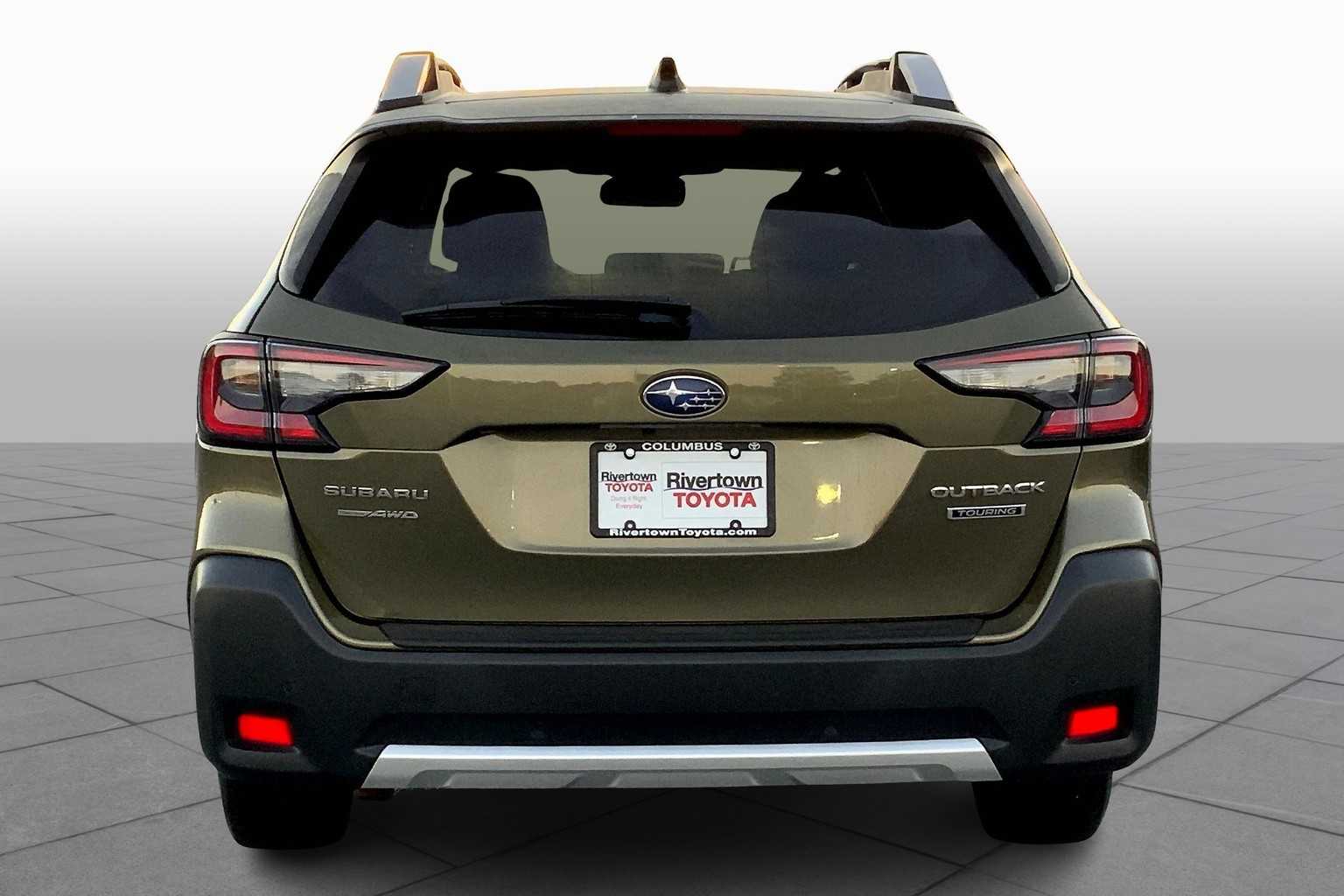 2024 Subaru Outback Touring photo 4