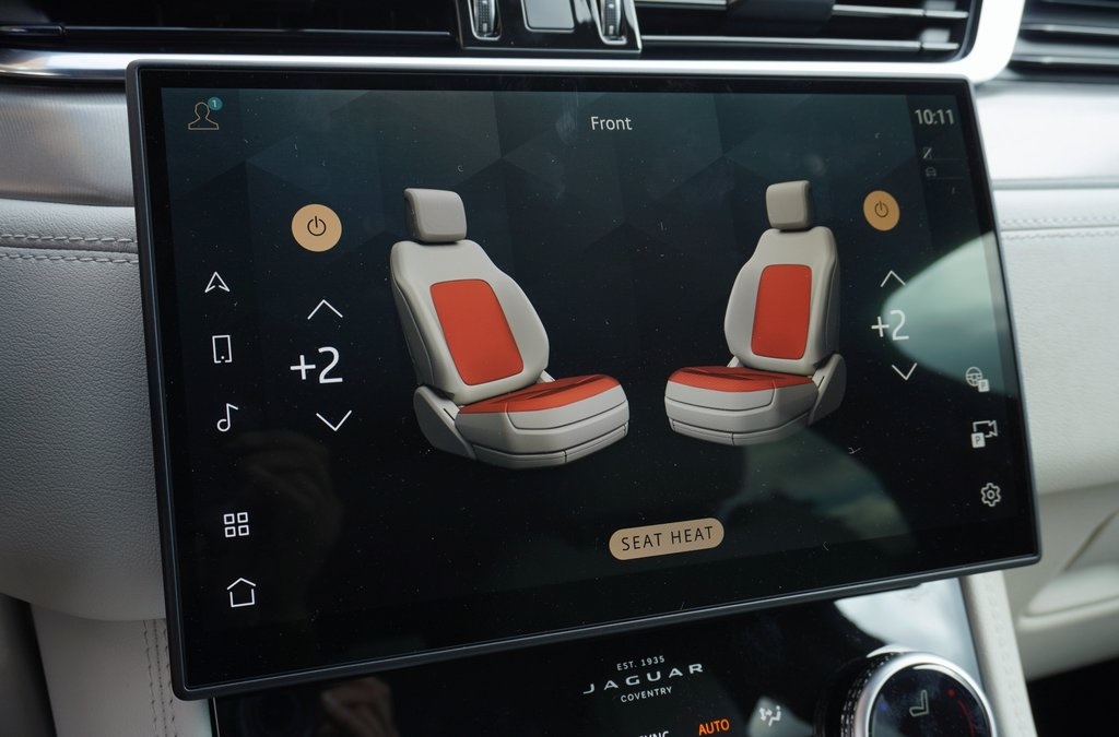 2026 JAGUAR F-PACE - Image 24