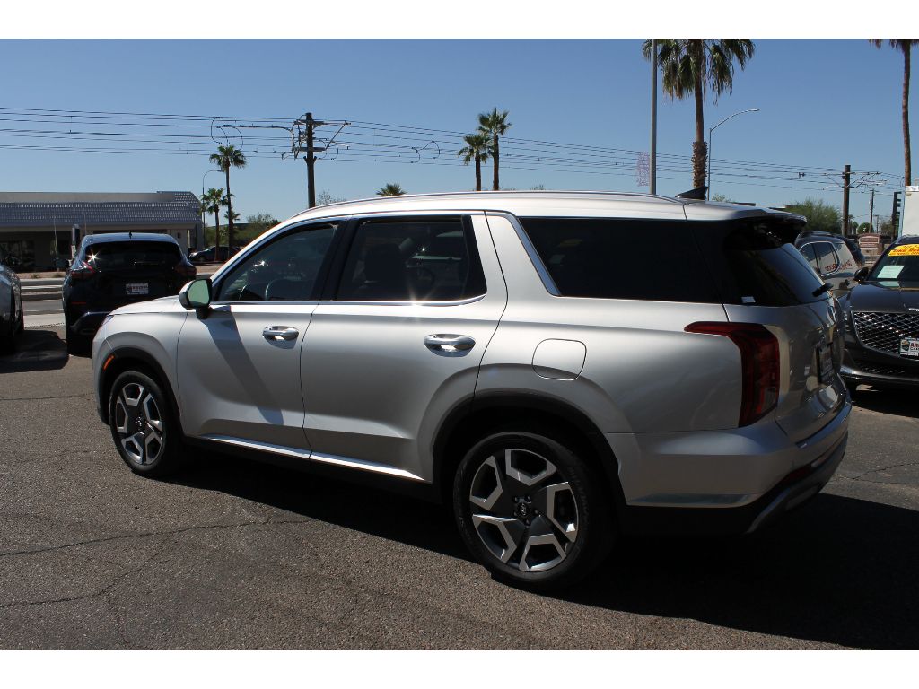 2025 Hyundai Palisade Limited photo 4