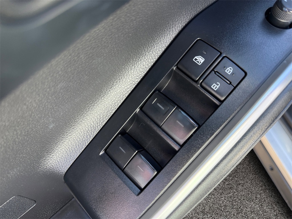 2022 Toyota Highlander XLE photo 17