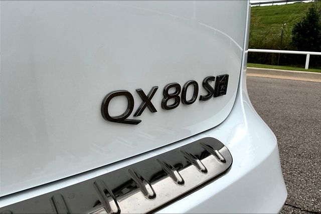 2026 Infiniti QX80 Sensory photo 8