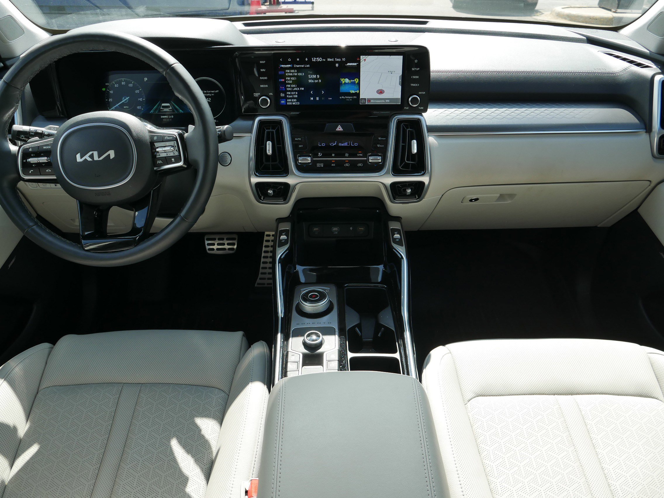 2024 Kia Sorento Plug-In Hybrid SX Prestige photo 10