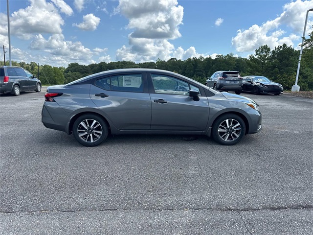2025 Nissan Versa 1.6 S photo 3