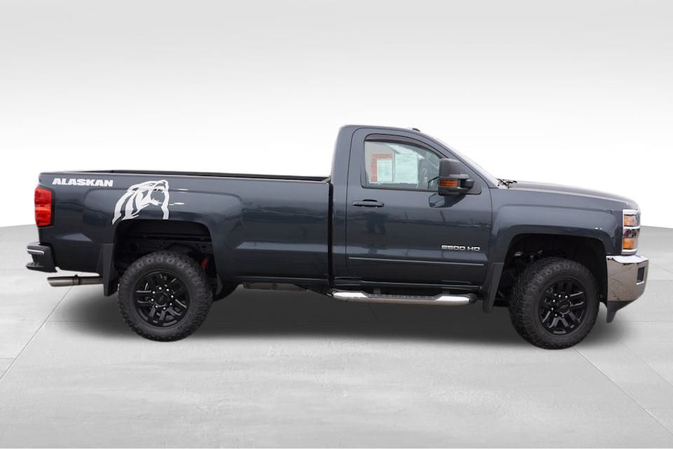 2017 Chevrolet Silverado 2500HD LT Z71 Special Edition photo 4